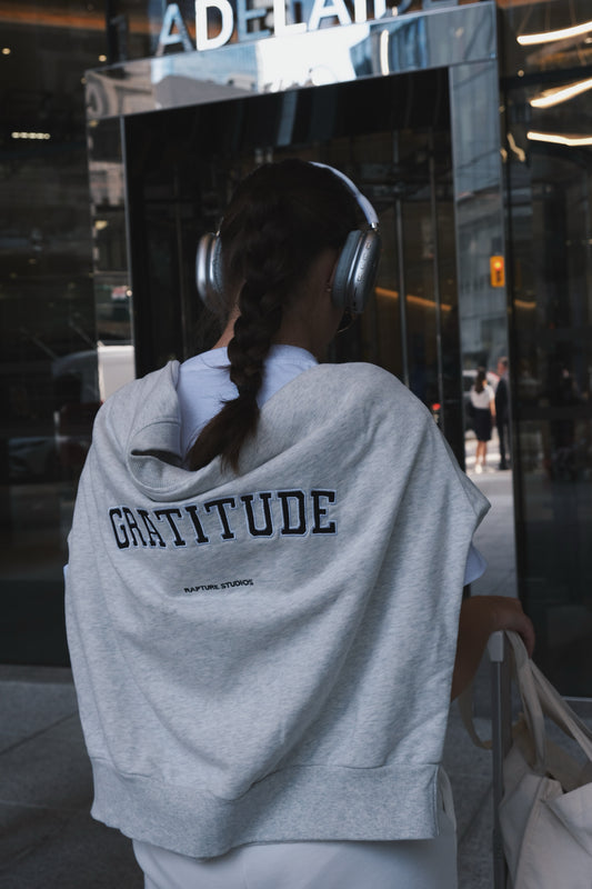 GRATITUDE SWEATSHIRT (LIGHT GREY)